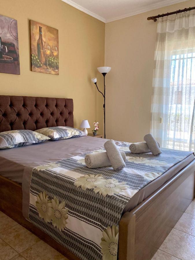 Theodora'S Studios Repanidhion المظهر الخارجي الصورة