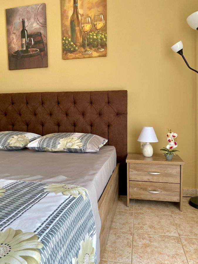 Theodora'S Studios Repanidhion المظهر الخارجي الصورة