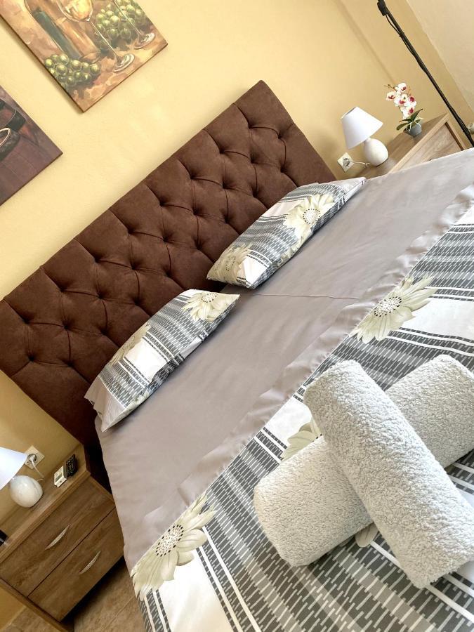 Theodora'S Studios Repanidhion المظهر الخارجي الصورة